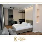 Hersol فندق