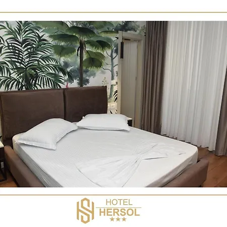 Hersol Hotell 3*