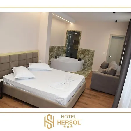 Hersol Hotell 3*